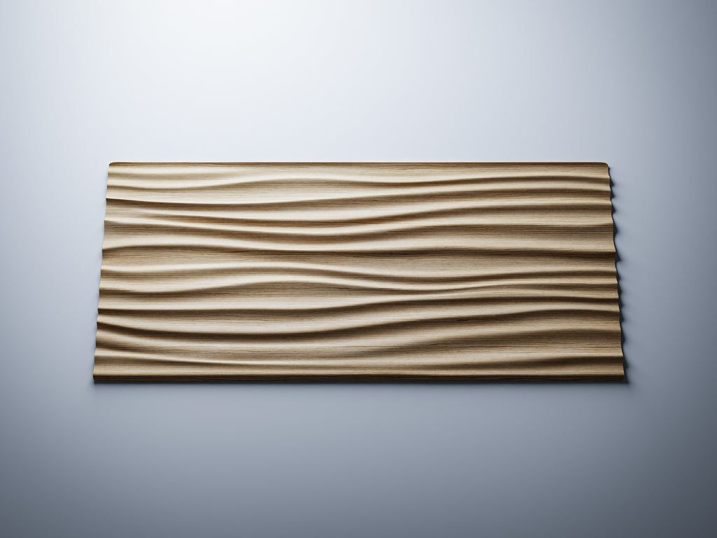 P11 flowing wave wall panel  oak render, front-angle view showing depth profile, 1797×788mm